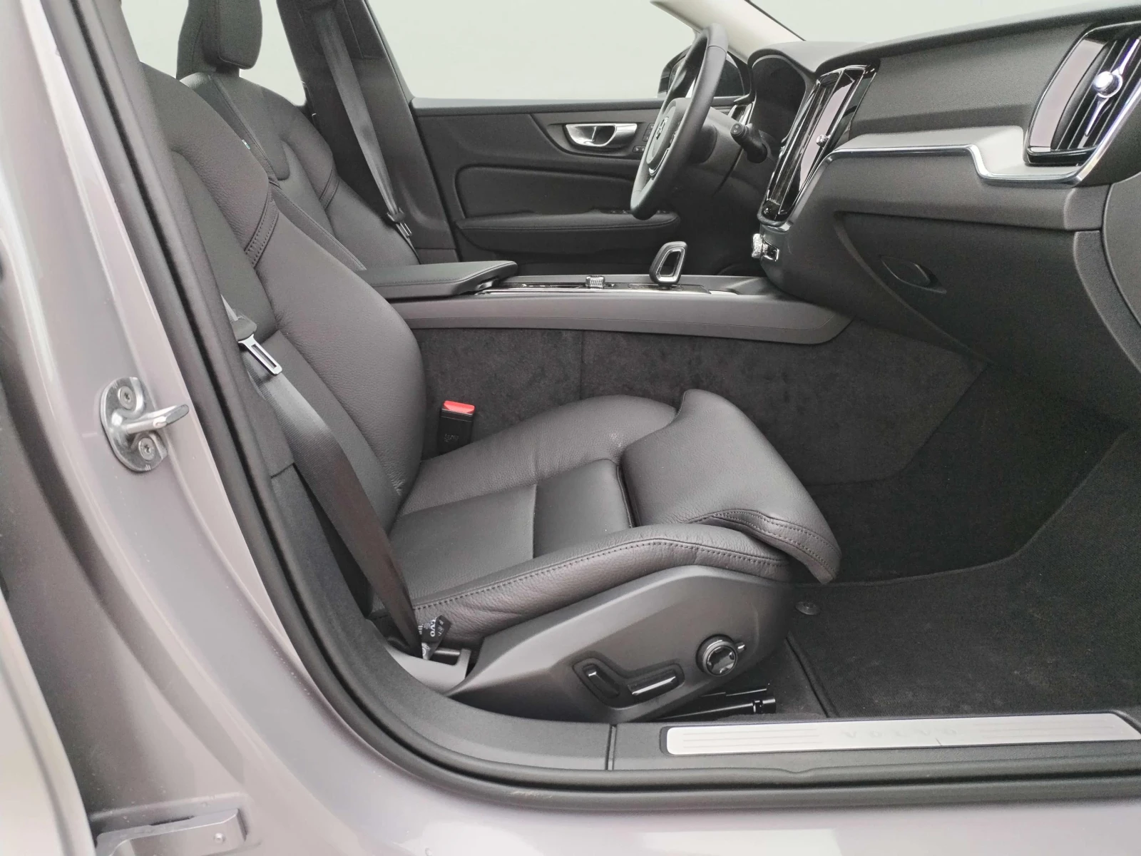 Volvo V60 2, 0, снимка 9 - Автомобили и джипове - 54306894