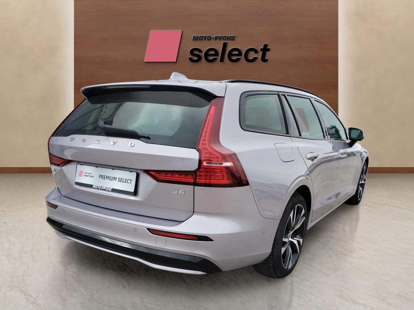 Volvo V60 2, 0, снимка 5 - Автомобили и джипове - 54306894