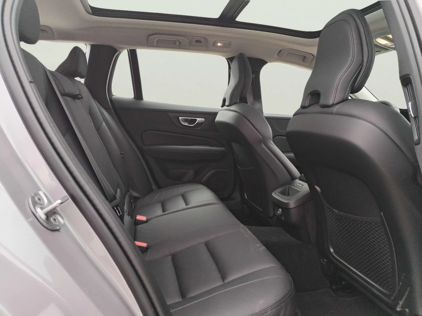 Volvo V60 2, 0, снимка 10 - Автомобили и джипове - 54306894