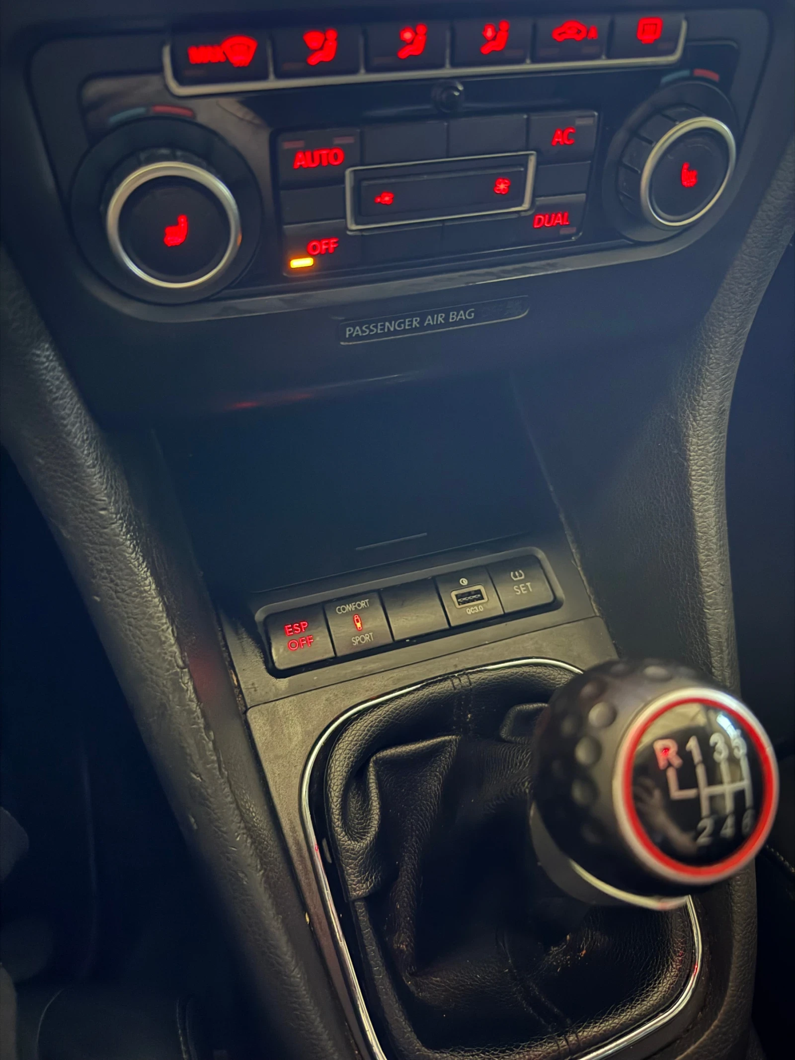 VW Golf, снимка 12 - Автомобили и джипове - 54313152