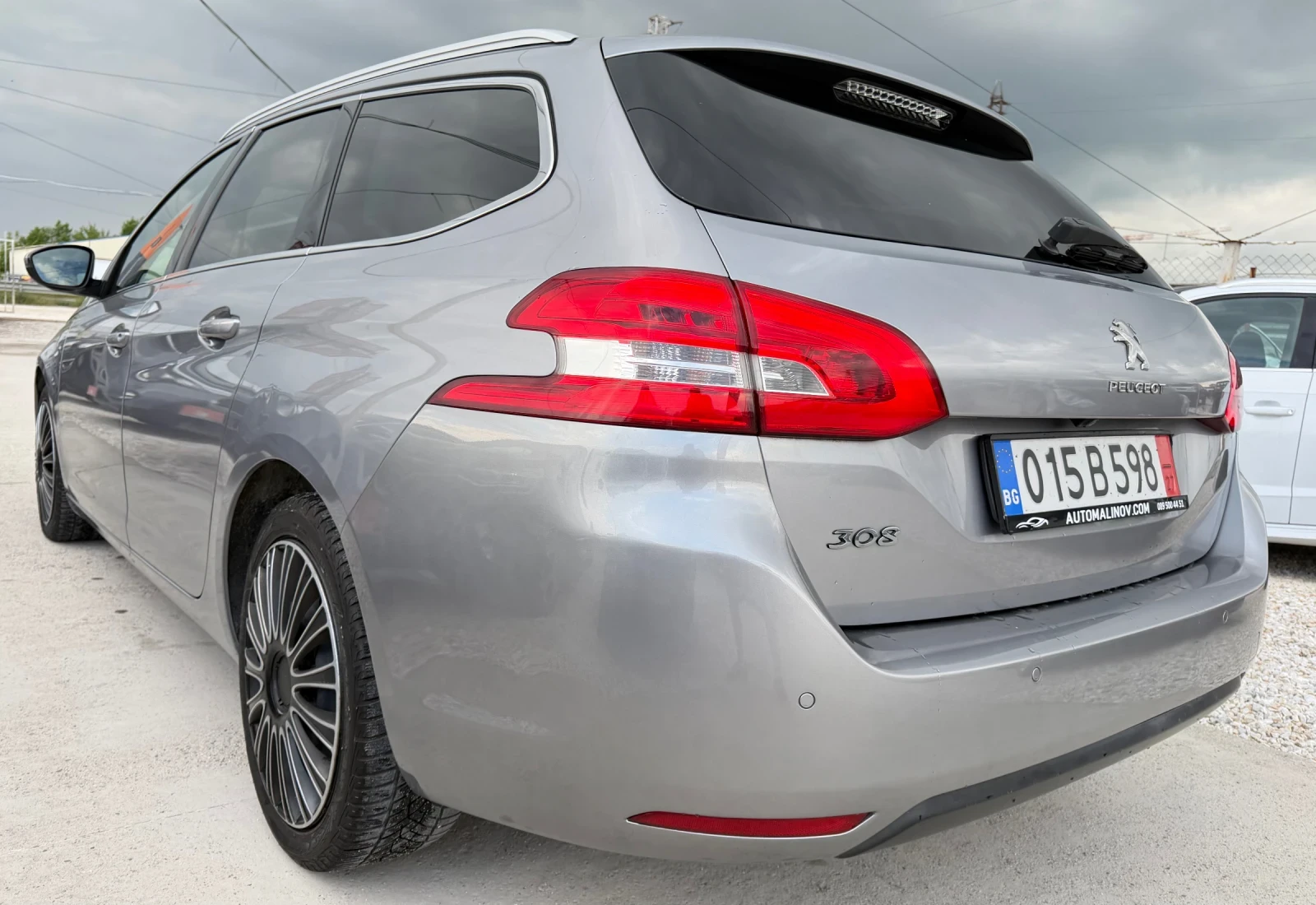 Peugeot 308 Фейс, 2019, автомат, 360 камера, дистроник, снимка 6 - Автомобили и джипове - 54497644