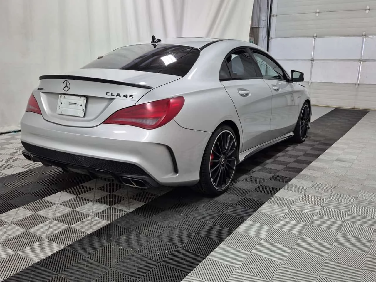 Mercedes-Benz CLA 45 AMG CARFAX/ПАНОРАМА/ПОДГРЕВ/НАВИ/ПАМЕТ, снимка 3 - Автомобили и джипове - 54512473