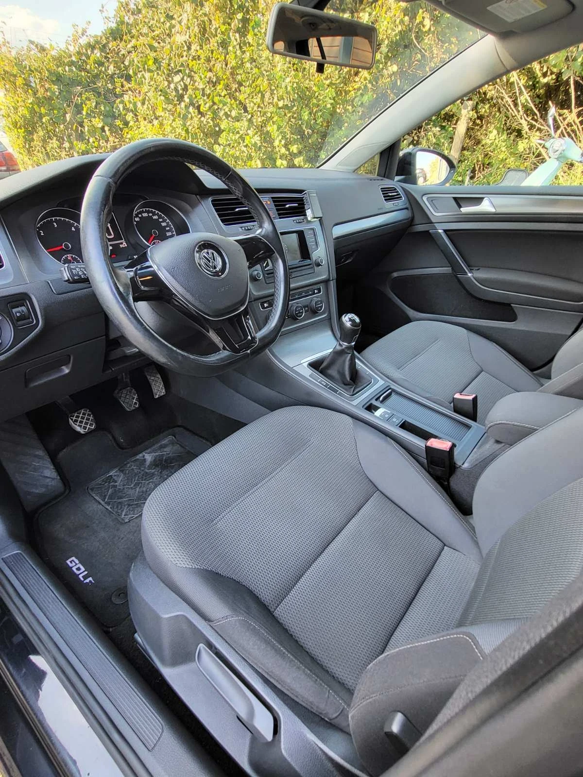 VW Golf, снимка 11 - Автомобили и джипове - 54623124