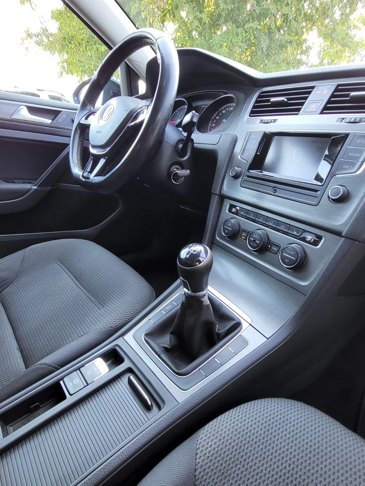 VW Golf, снимка 6 - Автомобили и джипове - 54623124