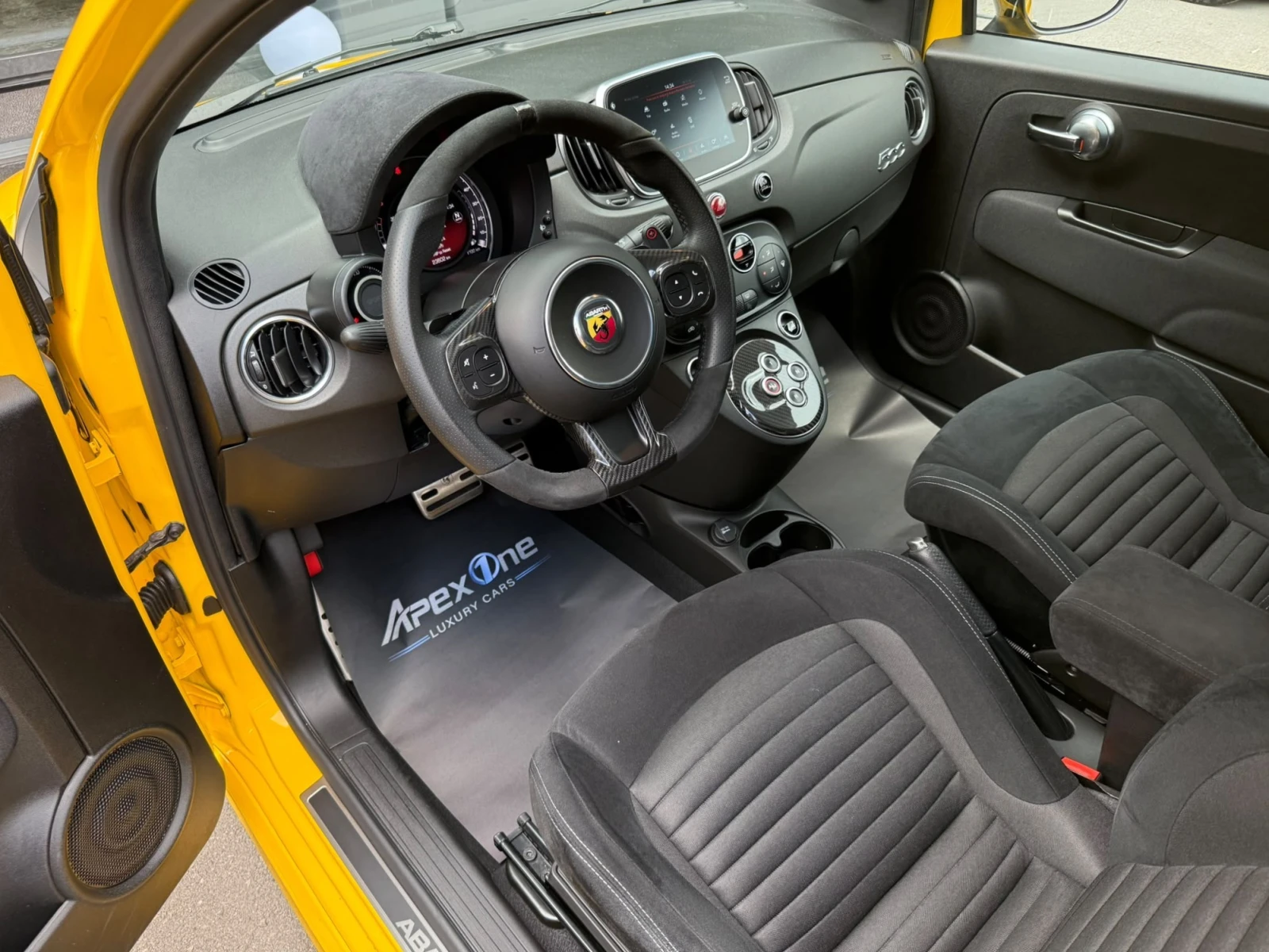 Abarth 595 COMPETIZIONE/GIALLO MODENA/BREMBO/HELIX SOUND , снимка 8 - Автомобили и джипове - 55120171
