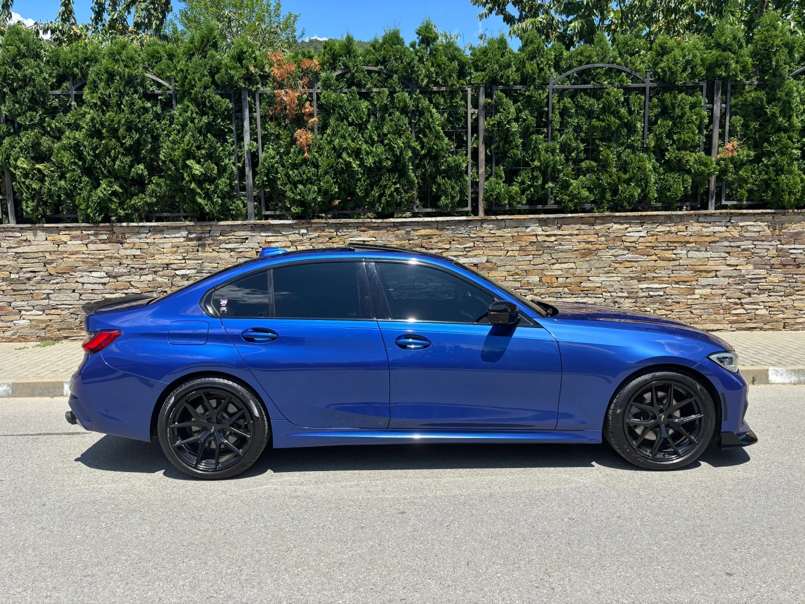 BMW 330 M-Pack, 360, Lasser, Adaptive, Harman Kardon Full, снимка 7 - Автомобили и джипове - 55176556