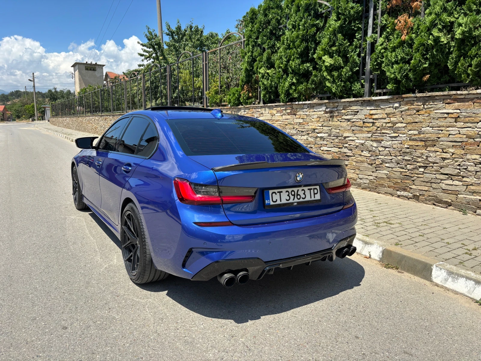 BMW 330 M-Pack, 360, Lasser, Adaptive, Harman Kardon Full, снимка 4 - Автомобили и джипове - 55176556