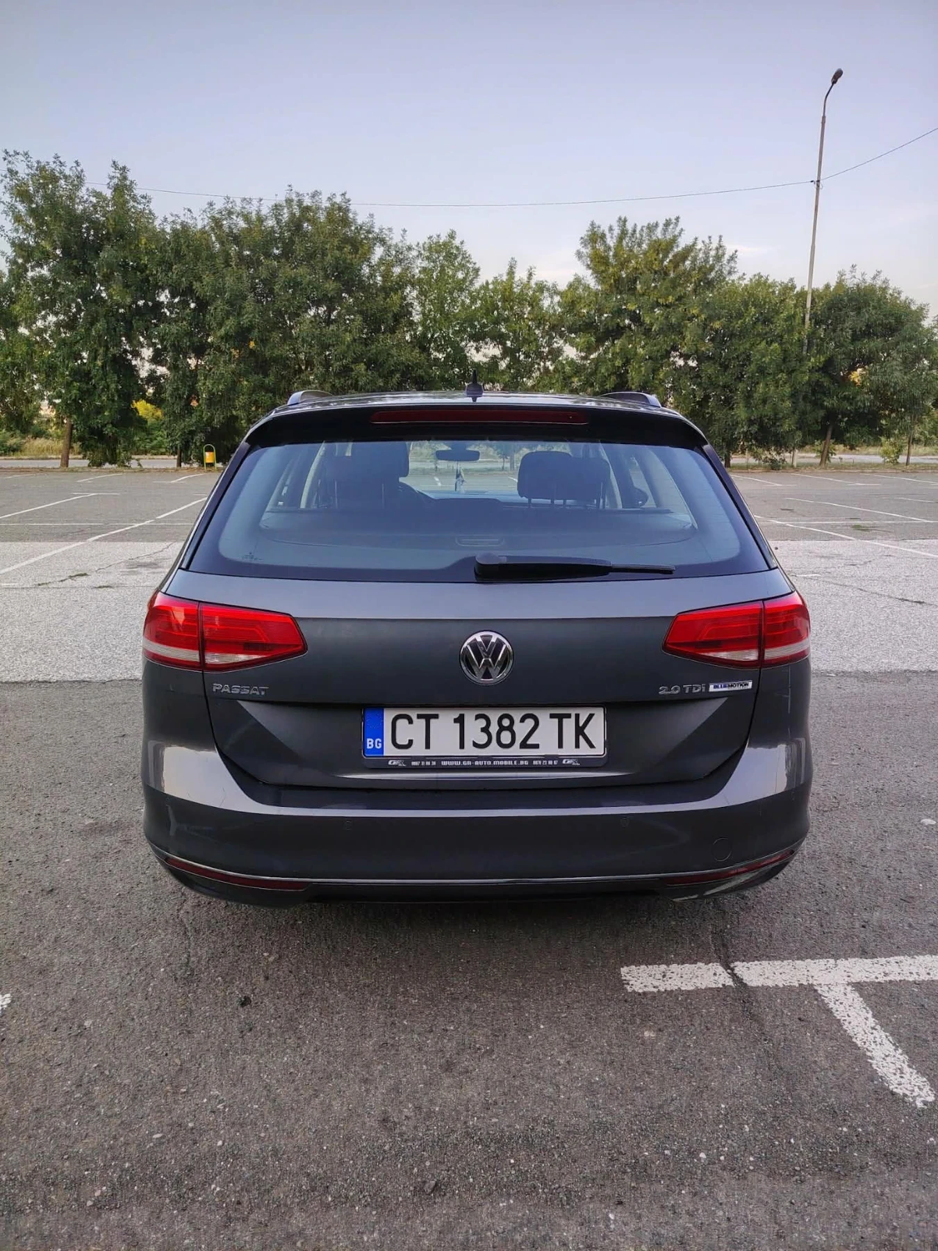 VW Passat TDI 2.0, снимка 6 - Автомобили и джипове - 55457272