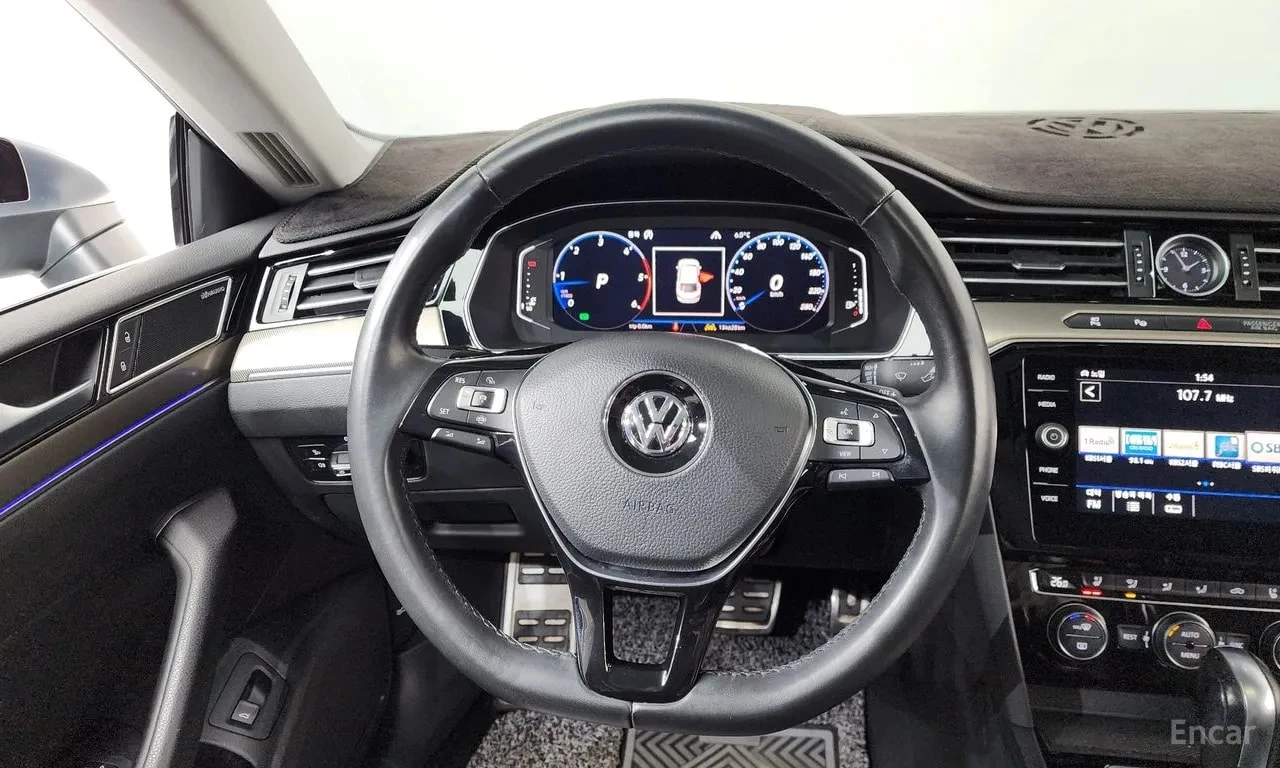 VW Arteon  R LIINE 4Motion / СЕРТИФИКАТ ЗА ОТЛИЧНО КАЧЕСТВО , снимка 13 - Автомобили и джипове - 55924861