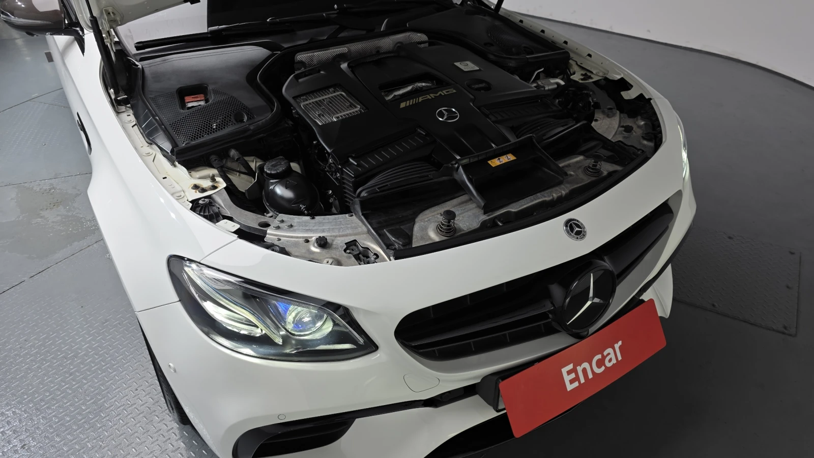 Mercedes-Benz E 63 AMG BURMESTER* МАСАЖ* SOFT CLOSE* HUD* КРАЙНА ЦЕНА, снимка 6 - Автомобили и джипове - 55982692