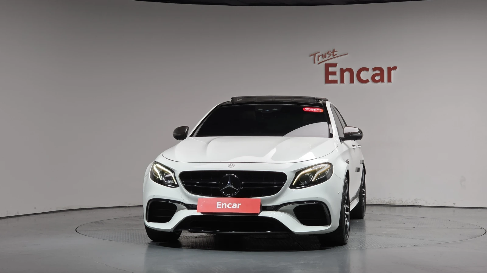 Mercedes-Benz E 63 AMG BURMESTER* МАСАЖ* SOFT CLOSE* HUD* КРАЙНА ЦЕНА, снимка 3 - Автомобили и джипове - 55982692