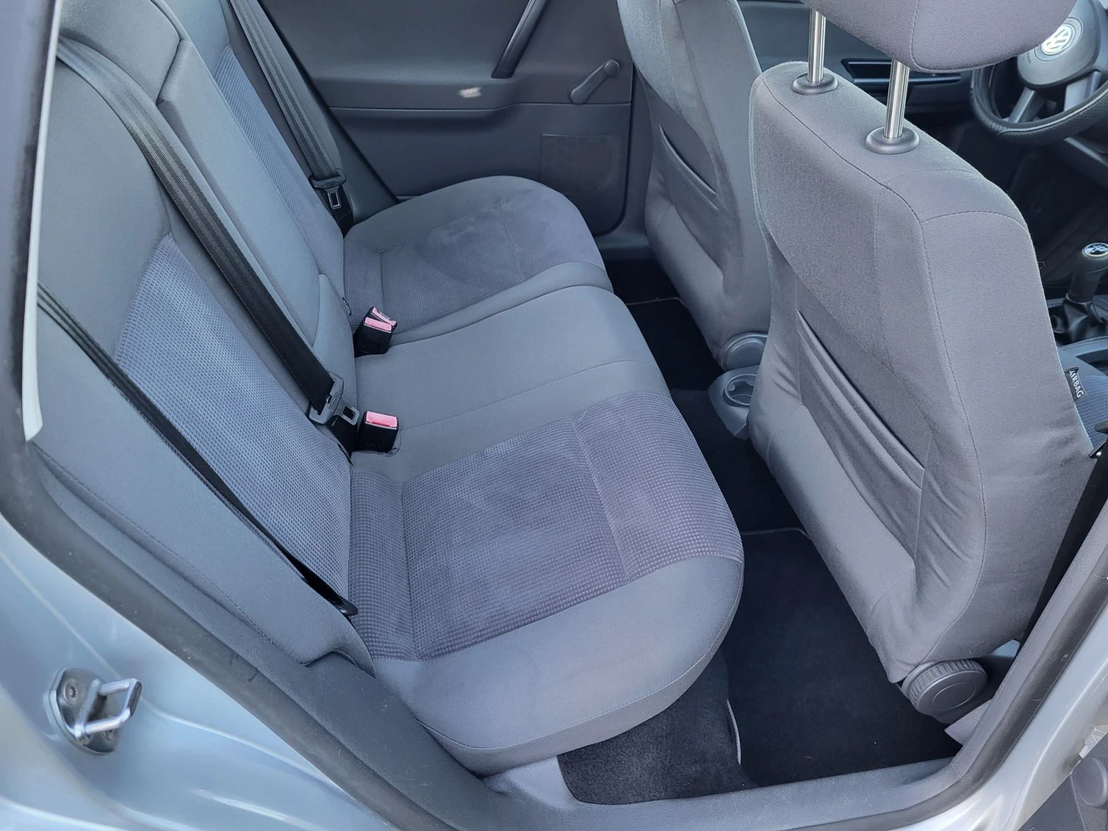 VW Polo 1.2i, снимка 8 - Автомобили и джипове - 56638102