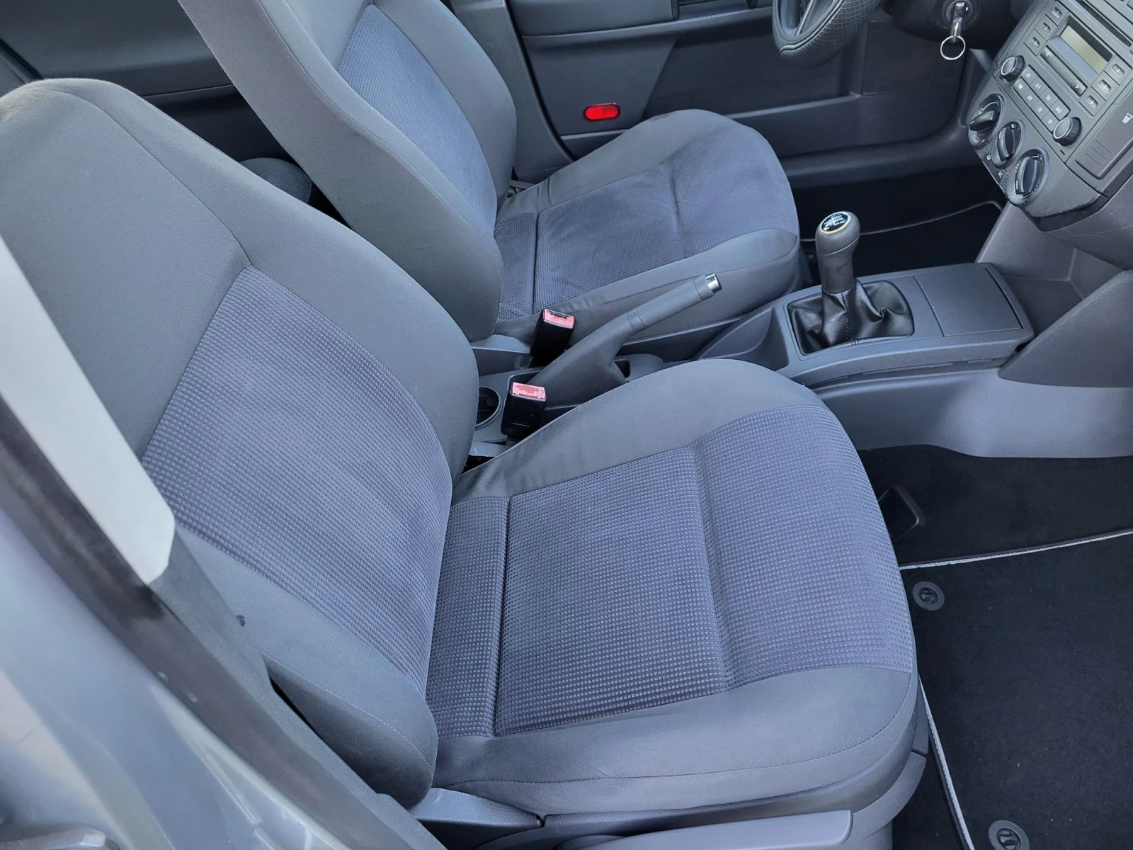 VW Polo 1.2i, снимка 9 - Автомобили и джипове - 56638102