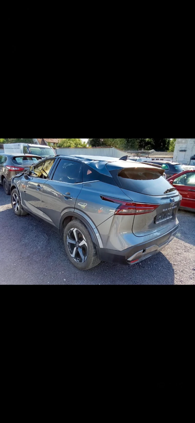 Nissan Qashqai 1.3, снимка 3 - Автомобили и джипове - 51912572