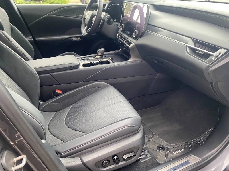 Lexus RX 500h  RX 500h-F Sport.DIRECT4.Full, снимка 14 - Автомобили и джипове - 51919238