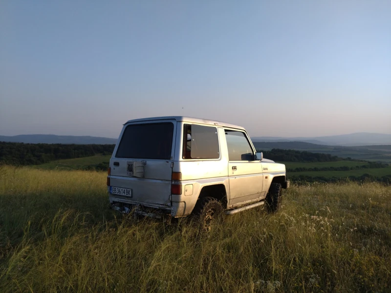 Daihatsu Rocky, снимка 9 - Автомобили и джипове - 51946586