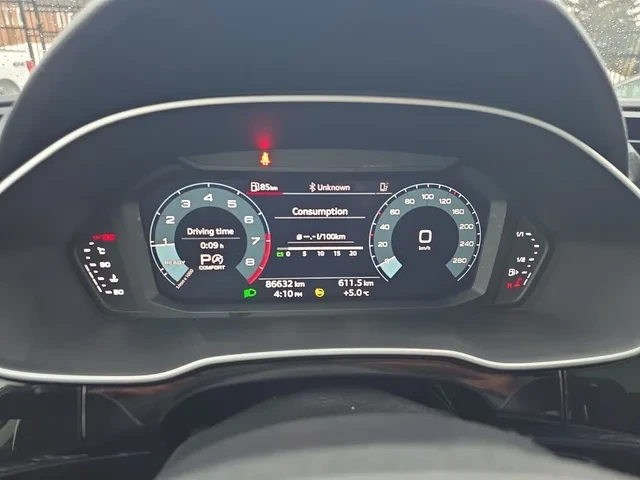 Audi Q3 Komfort 45 TFSI* АвтоКредит* (ЦЕНА ДО БГ), снимка 11 - Автомобили и джипове - 53713470