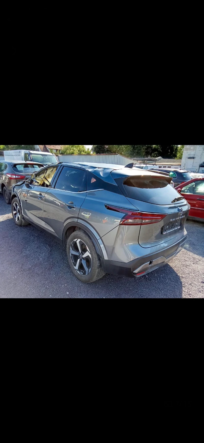 Nissan Qashqai 1.3 - изображение 3