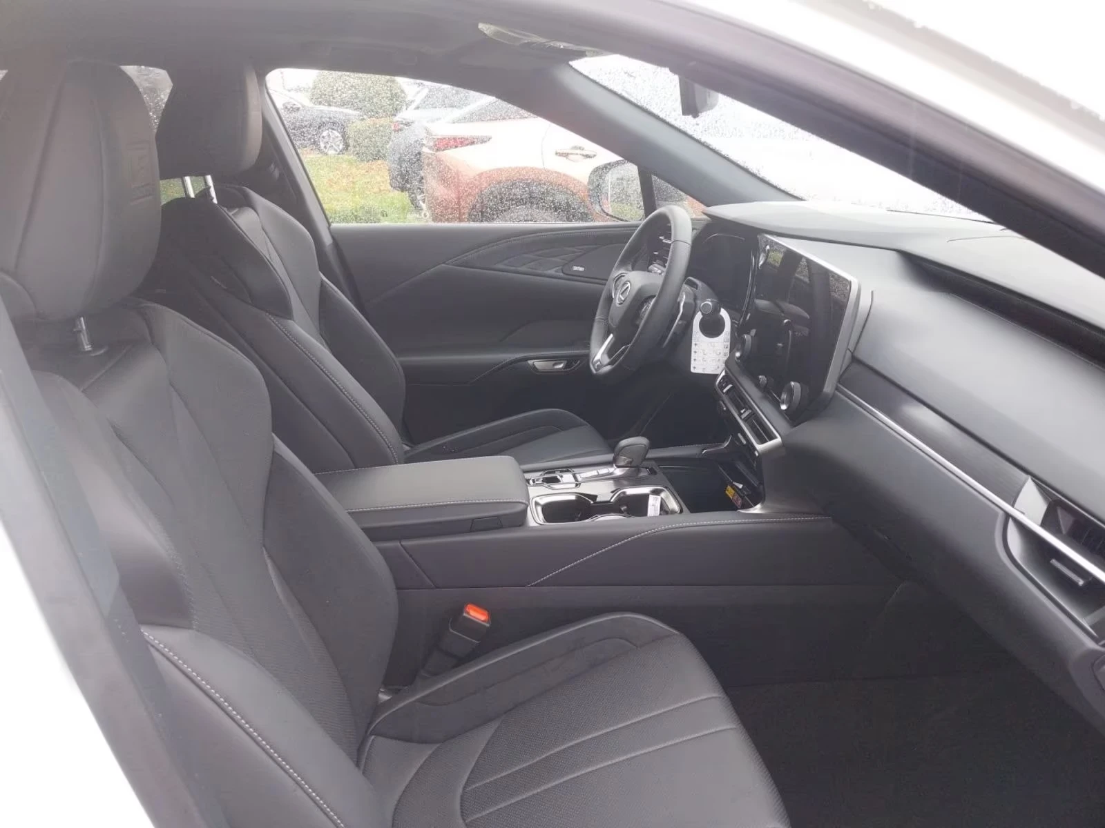 Lexus RX 500h F-SPORT/НОВ!/371HP/HUD/M.LEV/PANO/360/148h - изображение 9