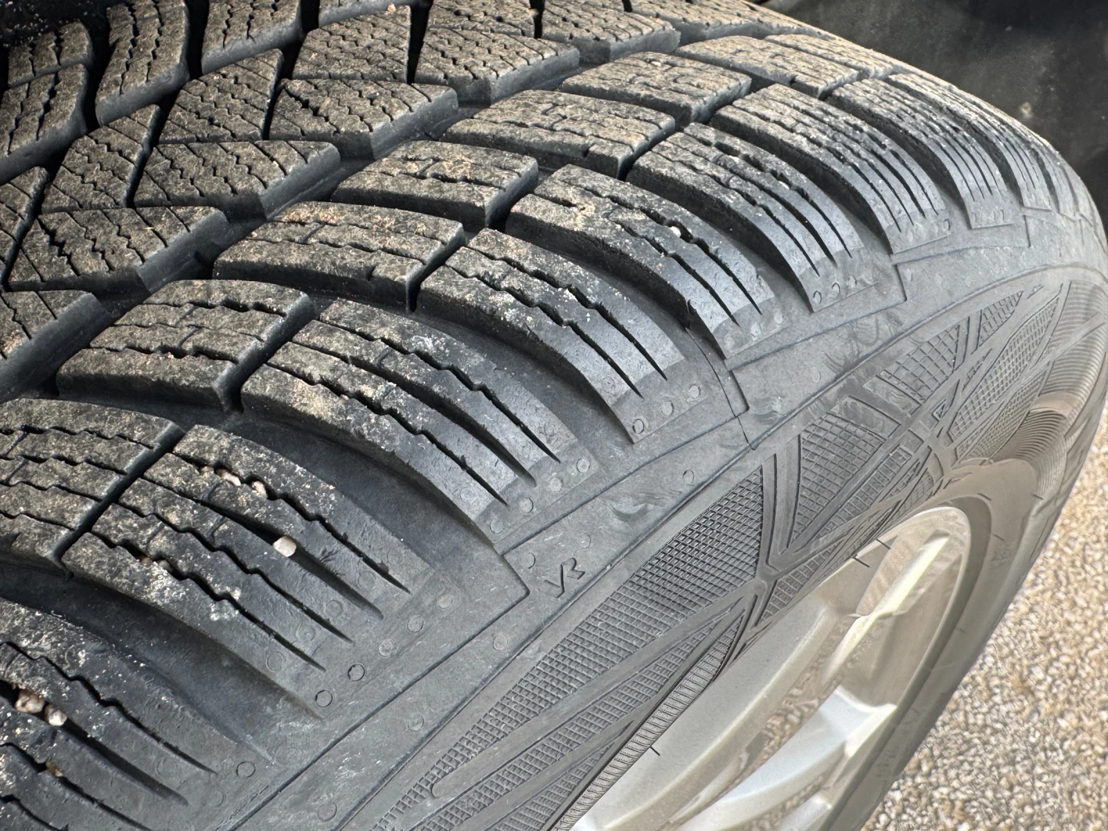 Toyota Rav4 2.2 D4D, снимка 11 - Автомобили и джипове - 53739359