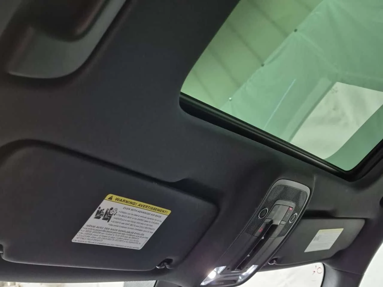 Audi Q3 Progressiv/ПАНОРАМА/ПОДГРЕВИ, снимка 13 - Автомобили и джипове - 54444943