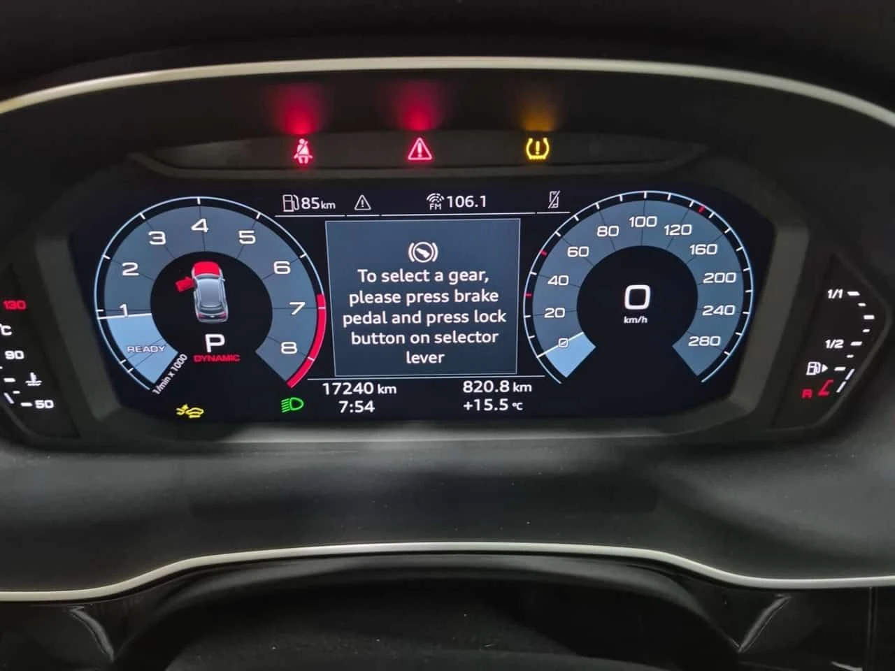Audi Q3 Progressiv/ПАНОРАМА/ПОДГРЕВИ, снимка 10 - Автомобили и джипове - 54444943