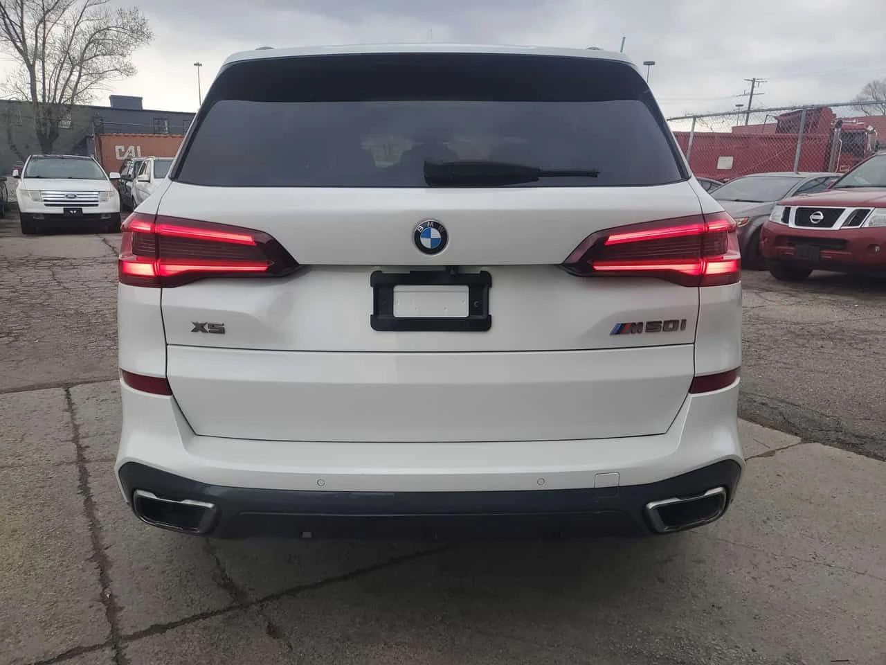 BMW X5 * M50i * ЛАЗЕР * ДИСТРОНИК * 360 * ОБДУХВАНЕ, снимка 15 - Автомобили и джипове - 54460384