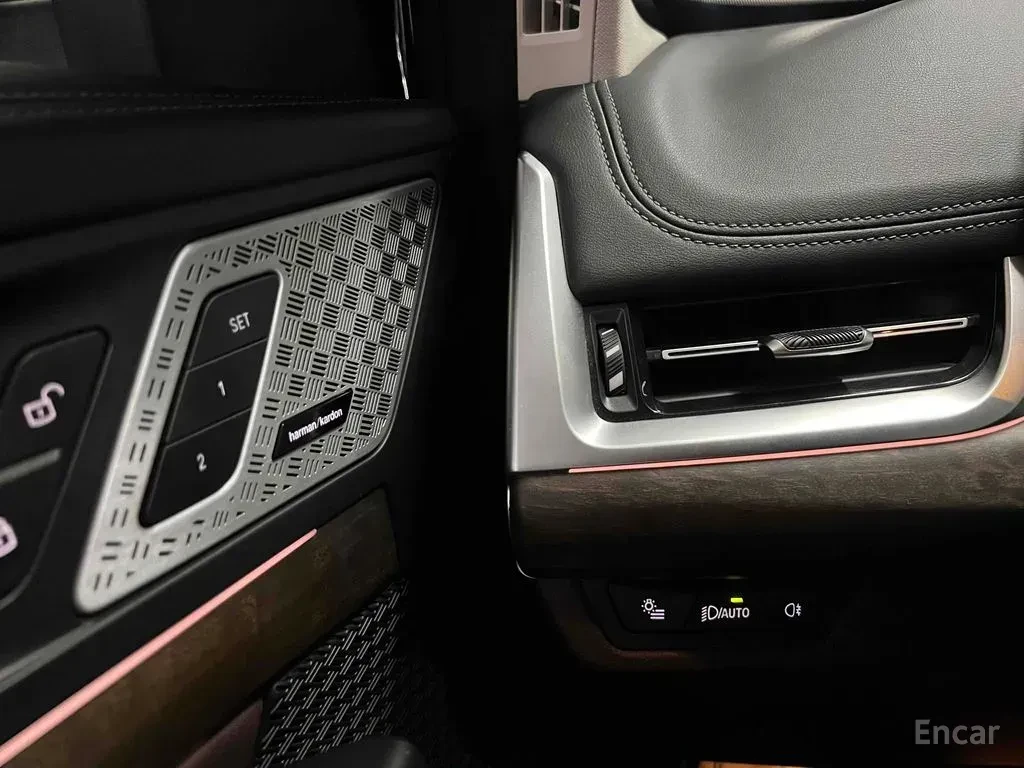 BMW X1 20i* HARMON* KARDON* ХЕДЪП* 360КАМЕРА* , снимка 7 - Автомобили и джипове - 56181663