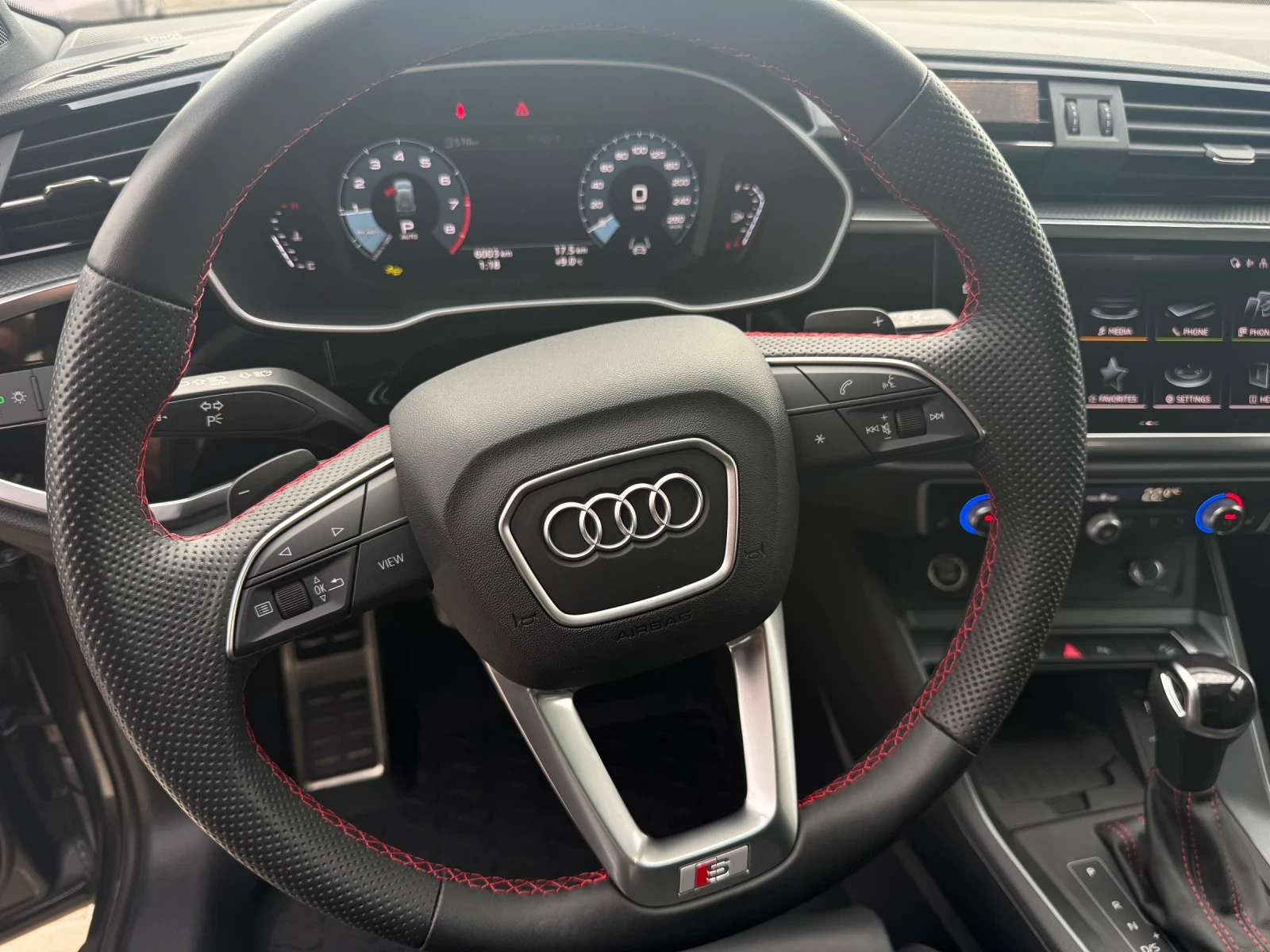 Audi Q3 TFSI S-Line, снимка 8 - Автомобили и джипове - 56686350