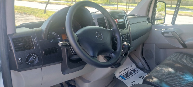 Mercedes-Benz Sprinter 316 2.2 CDI клима, снимка 10 - Бусове и автобуси - 45284198