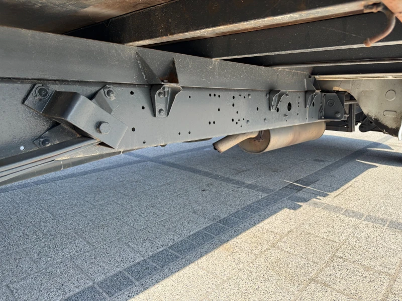 Iveco Daily 35C15 3.0HPI до 3.5т. 2-щори Климатроник, снимка 9 - Бусове и автобуси - 50645183