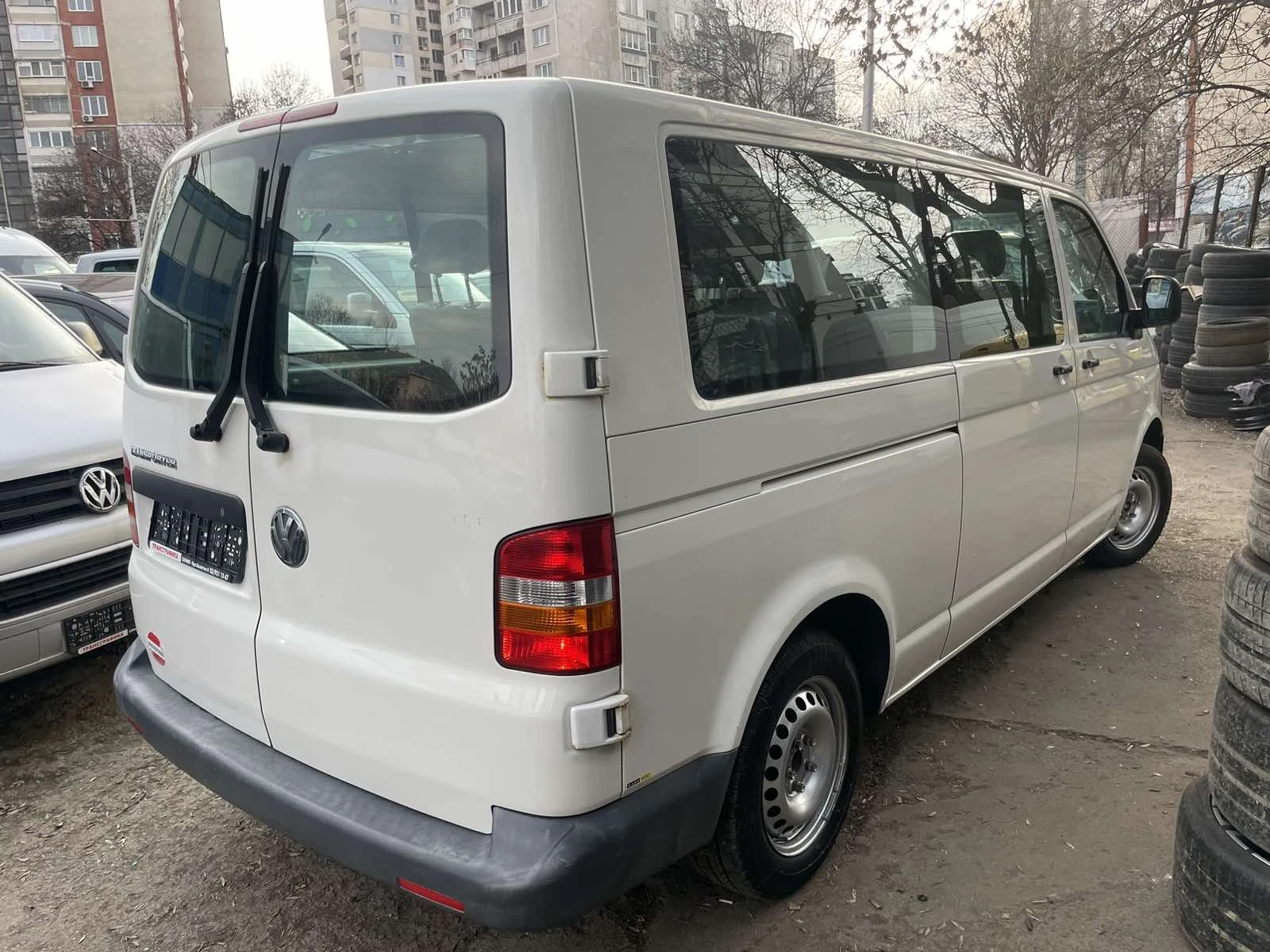 VW Transporter T5 - 1.9TDi - изображение 2