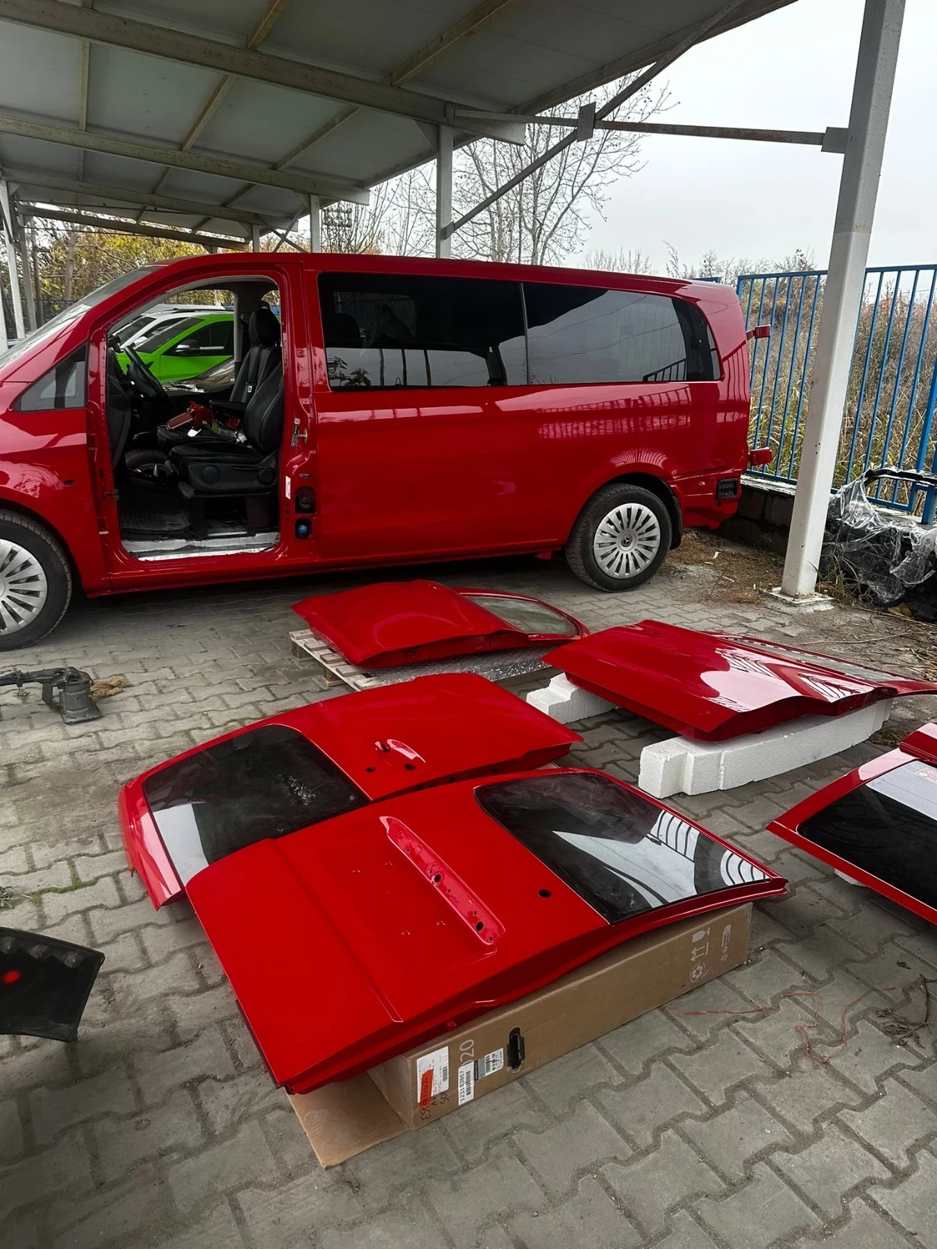 Mercedes-Benz V 250, снимка 6 - Бусове и автобуси - 54452380