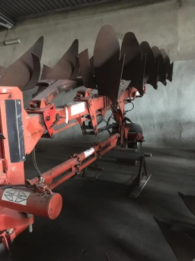      Gregoire Besson 5+ 1