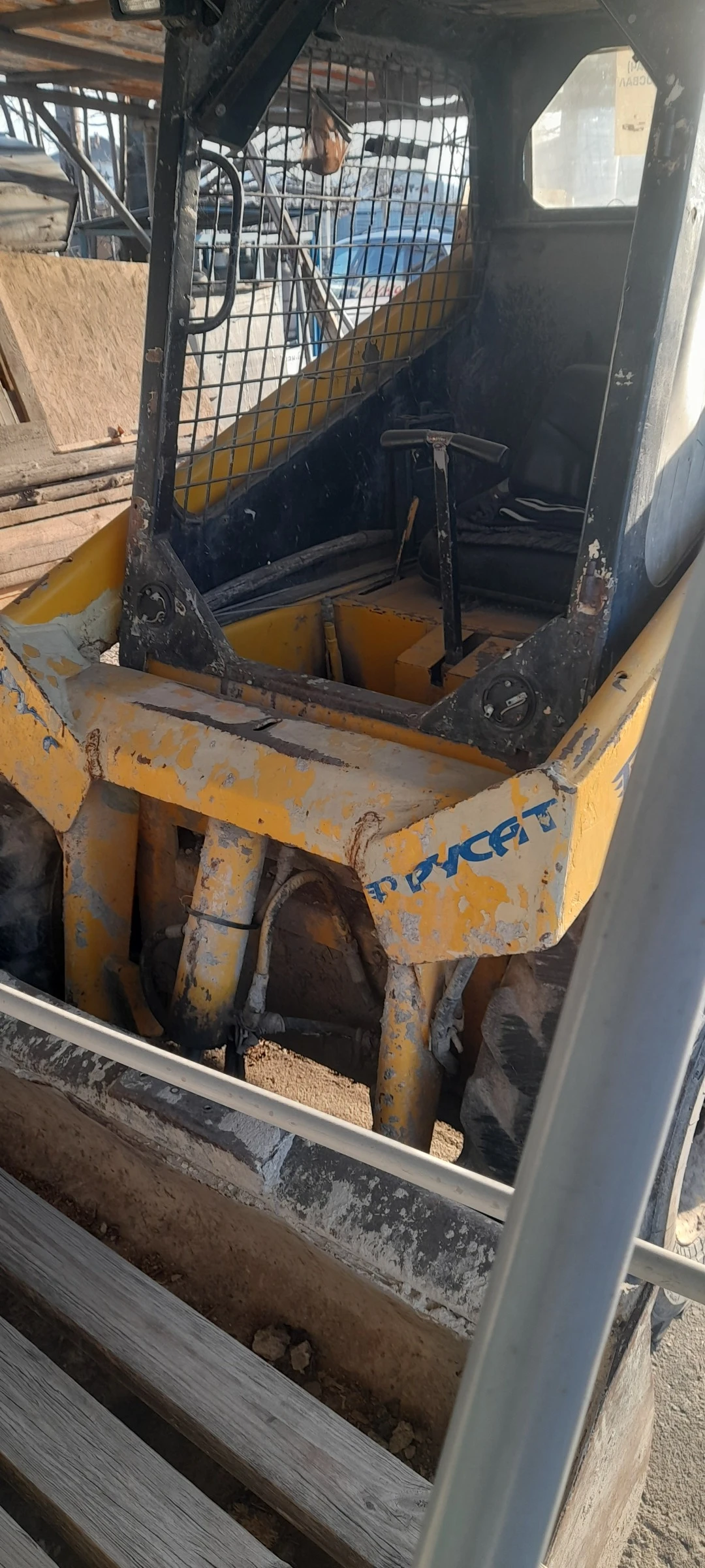 Челен товарач Друга марка мустанг - изображение 2