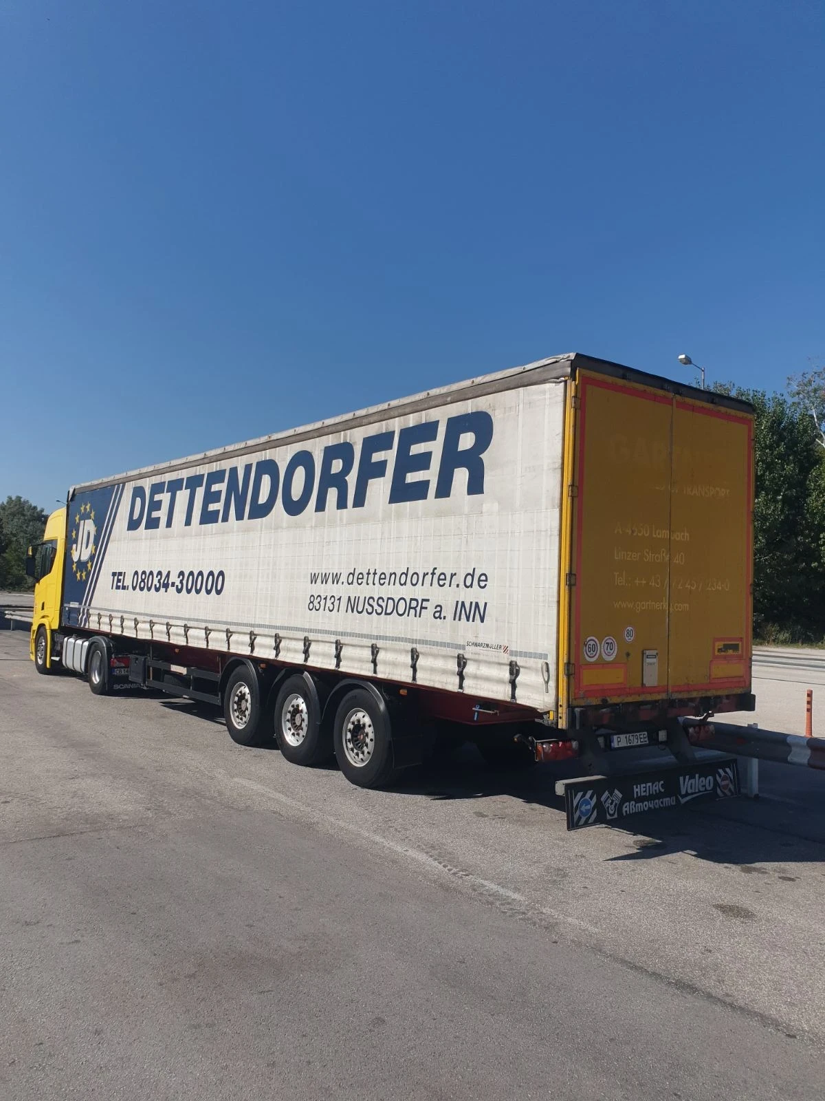Полуремарке Schwarzmuller ДАВА СЕ ПОД НАЕМ , снимка 1 - Ремаркета - 55959523