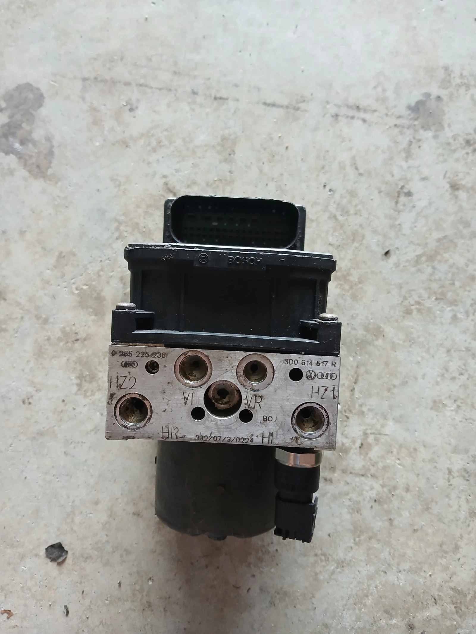 0 265 950 105 ABS помпа VW Phaeton , снимка 2 - Части - 54943845