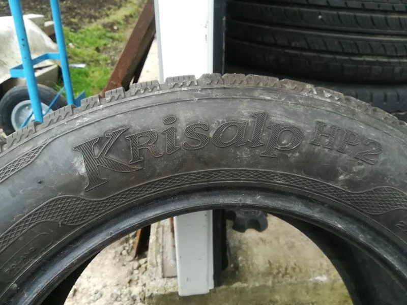 Гуми Зимни 225/55R16, снимка 5 - Гуми и джанти - 20430607