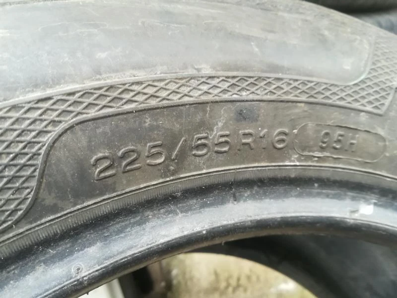 Гуми Зимни 225/55R16, снимка 6 - Гуми и джанти - 20430607