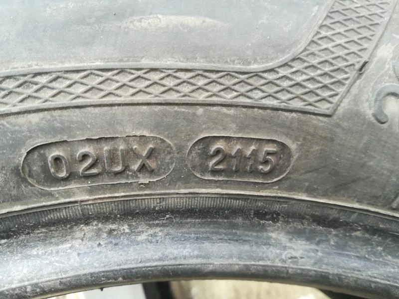 Гуми Зимни 225/55R16, снимка 7 - Гуми и джанти - 20430607