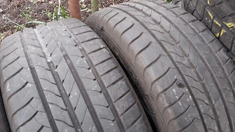 Гуми Летни 215/50R17, снимка 4 - Гуми и джанти - 27512622