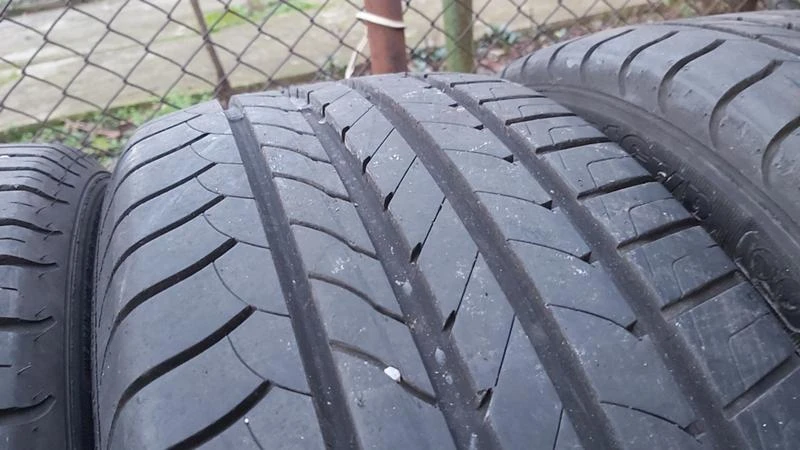 Гуми Летни 215/50R17, снимка 6 - Гуми и джанти - 27512622