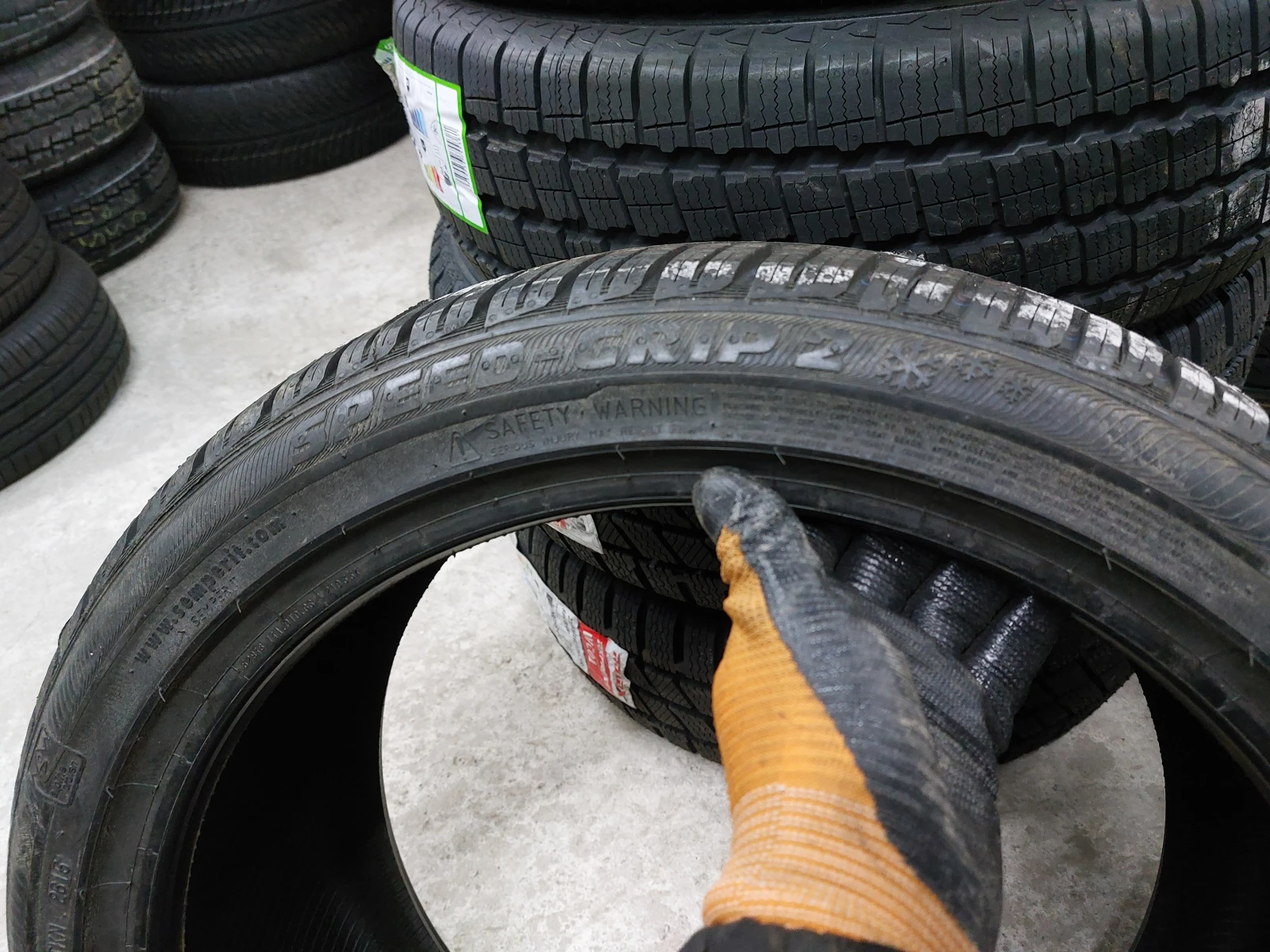  225/40R18 | Mobile.bg   7