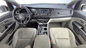 Kia Carnival КРАЙНА ЦЕНА, снимка 7