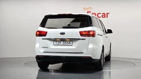 Kia Carnival КРАЙНА ЦЕНА, снимка 4
