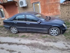 Mercedes-Benz C 220, снимка 2