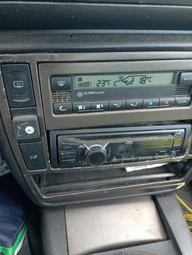 VW Passat  2.0i / | Mobile.bg    15