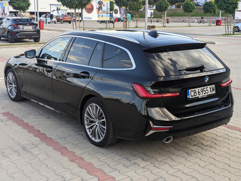 BMW 320 D Luxury Line, снимка 4 - Автомобили и джипове - 46071178