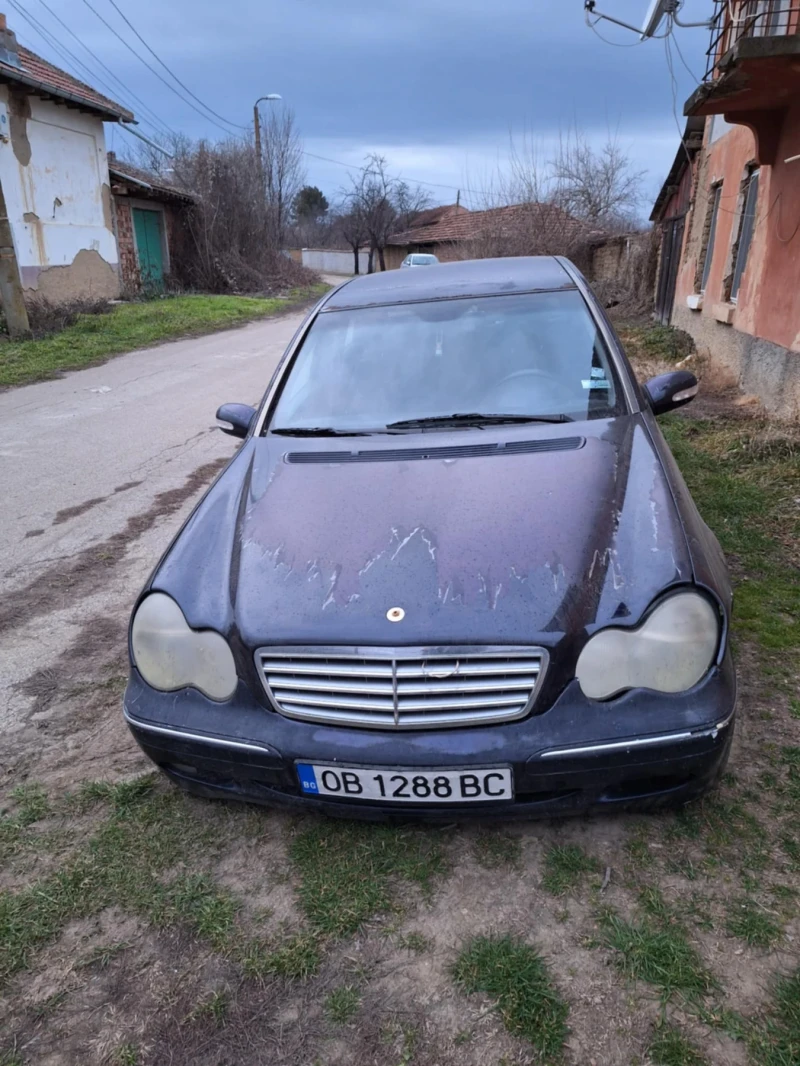 Mercedes-Benz C 220, снимка 1 - Автомобили и джипове - 48816303