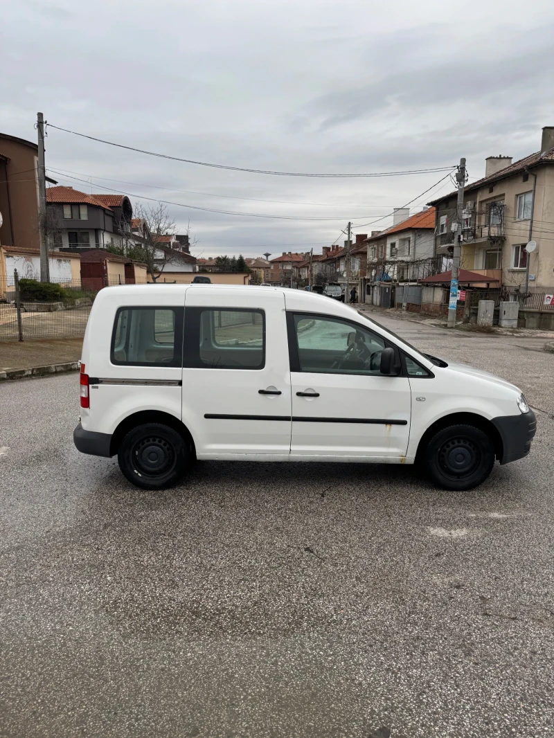 VW Caddy, снимка 4 - Автомобили и джипове - 49116218